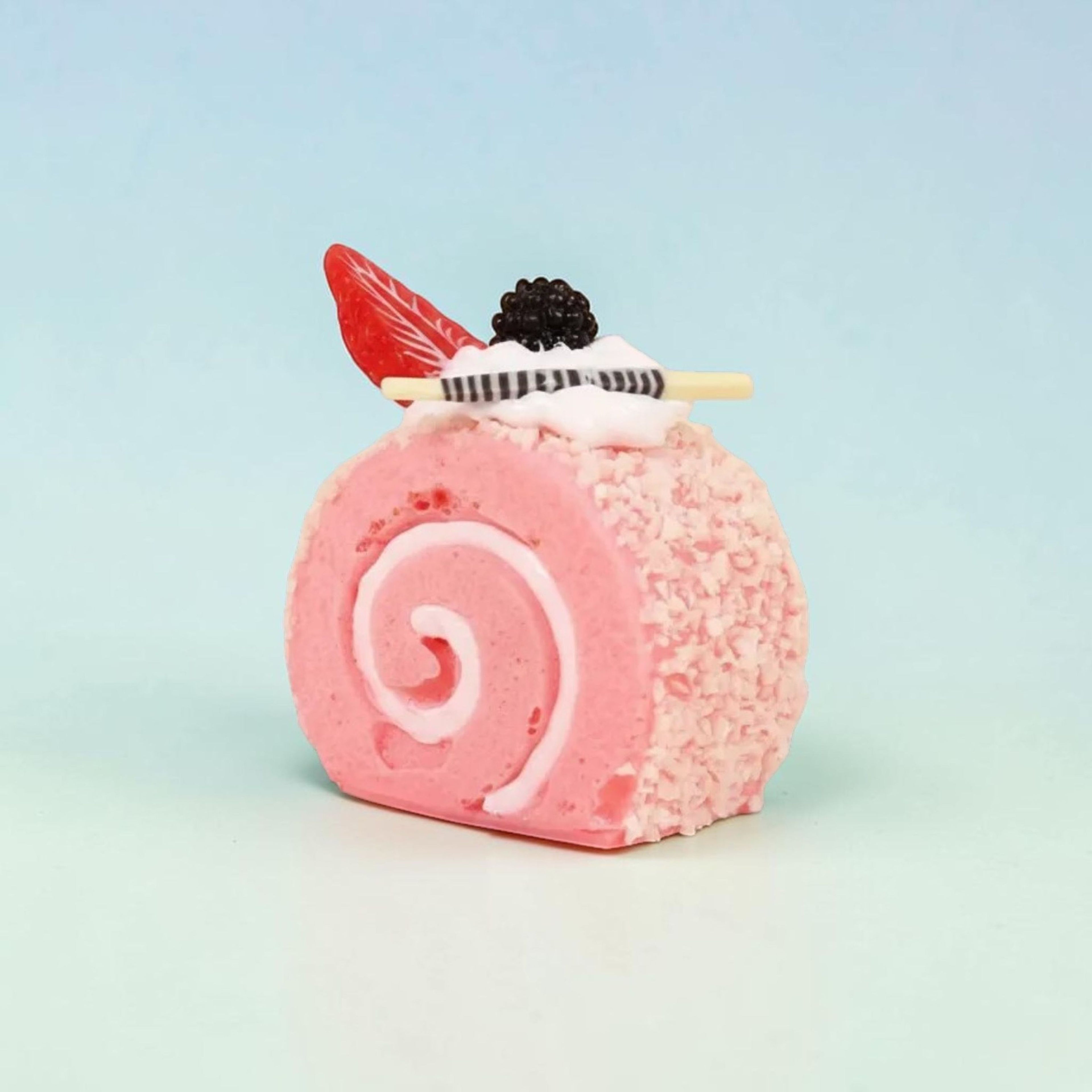 Faux Swiss Roll Cake Decor – Kawaii Mini Dessert Desk Accent