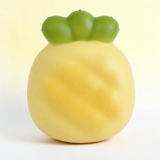 Pineapple Slow-Rising Squishy – Cute Desk Accessory